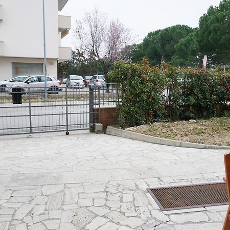 Al Mare Da Nonna Me' Apartment Porto SantʼElpidio Екстериор снимка